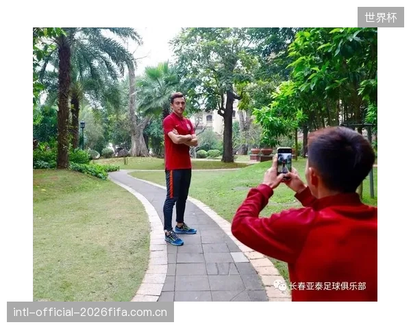 捷克医疗团队科学干预球员恢复，营养方案与睡眠管理将助力体能储备。